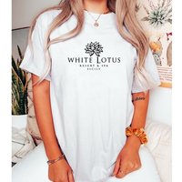 White Lotus Resort And Spa Shirt — T-shirts pour hommes