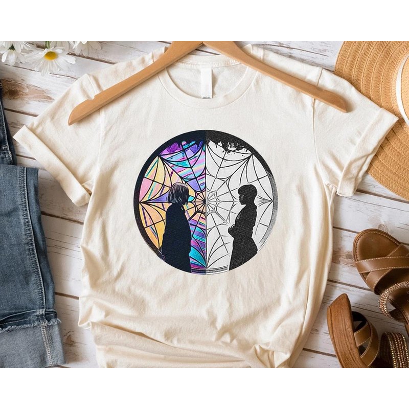 Wednesday And Enid Stained Glass Window Gildan T-shirt — T-shirts pour hommes