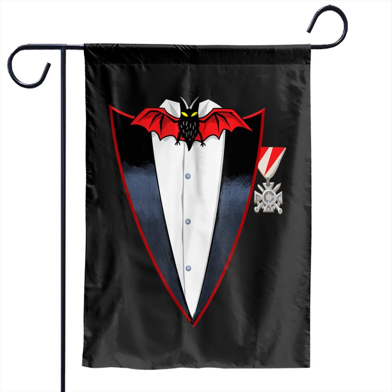 Realistic Dracula Tuxedo - Instant Costume Garden Flags — Drapeaux décoratifs