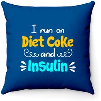 I Run On Diet Coke Throw Pillows — Coussins décoratifs