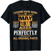 Mens Legend Born In May 1977 46th Birthday Tee For 46 Years Old T-shirt — T-shirts pour hommes