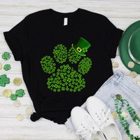 Paw St Patrick Shirt, Paw Print Shamrocks Shirt — T-shirts pour hommes