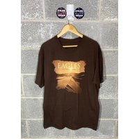 Vintage Y2k 2000s The Eagles Long Road Out Of Eden Graphic Rock T-shirt — T-shirts pour hommes