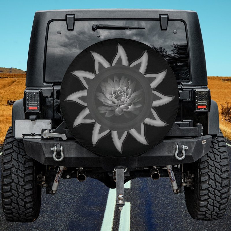 Black Sun With Lotus Yoga Spare Tire Cover — Accessoires pour camions