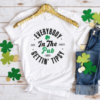 Everybody In The Pub Getting Tipsy Shirt — T-shirts pour hommes