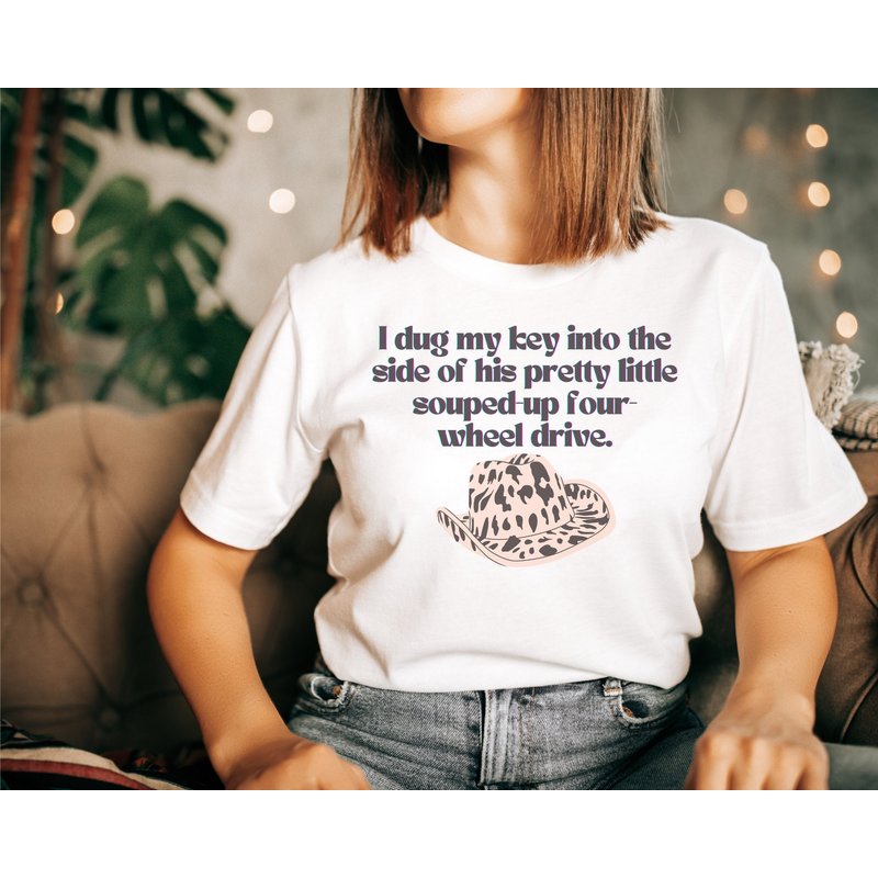 Carrie Before He Cheats Graphic T Shirt Gift For Country Music Fans And Moms — T-shirts pour hommes