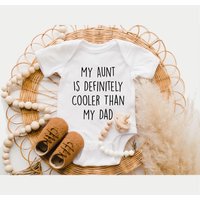 Funny Aunt Is Cooler Than Dad Kids Onesie — Bodys bébé