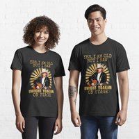 Yes I'm Old But I Saw Dwight Yoakam On Stage Essential T-shirt — T-shirts pour hommes
