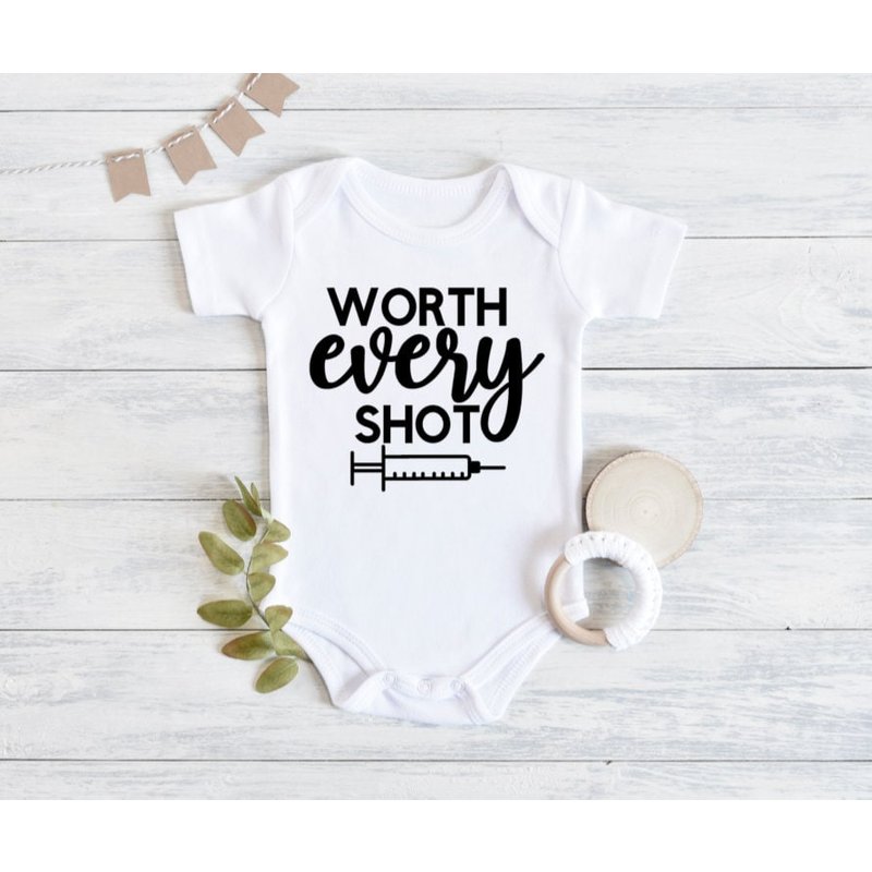 Onesie | Bodysuit | Worth Every Shot | Pregnancy Reveal | Pregnancy Announcement — Bodys bébé