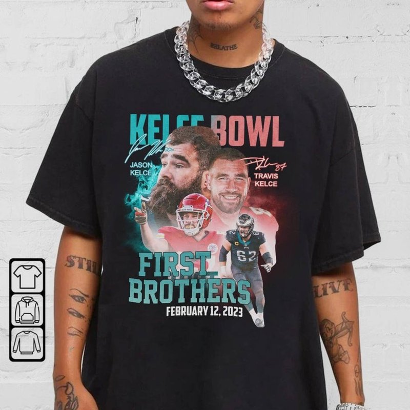 First Brothers Travis And Jason Kelce My Mom Cant Lose Lvii T-shirt — T-shirts pour hommes