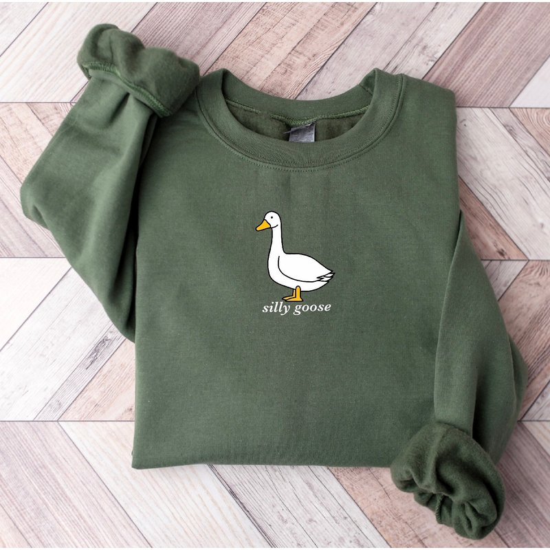 Embroidered Silly Goose Sweatshirt, Embroidered Goose Sweatshirt — Sweats à capuche pour hommes