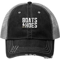 Boats & Hoes - Funny Boat Lover Gift Print Trucker Hat — Casquette de baseball