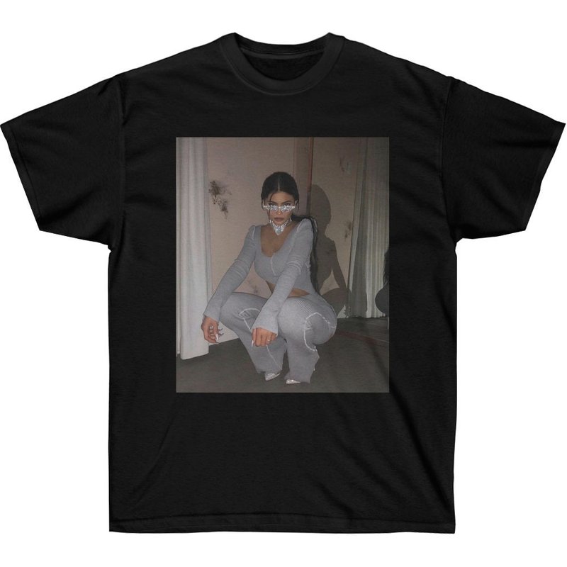Kylie Jenner Aesthetic T-shirt Unisex — T-shirts pour hommes