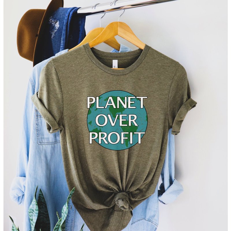 Planet Over Profit Shirt, Save The Earth T-shirt — T-shirts pour hommes