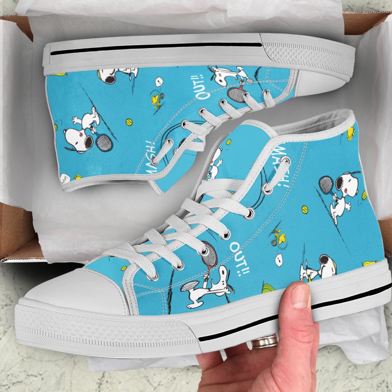 Snoopy Playing Tennis Cartoon Blue High Top Sneakers — Chaussures décontractées pour hommes