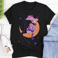 Chemise Angel's Moon Hazbin Hotel Shirt, Alastor, Angel Dust, Charlie Morningstar, Vaggie, Husk, Niffty — Mens T Shirts