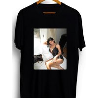 Kylie Jenner T-shirt / The Kardashians Shirt — Mens T Shirts